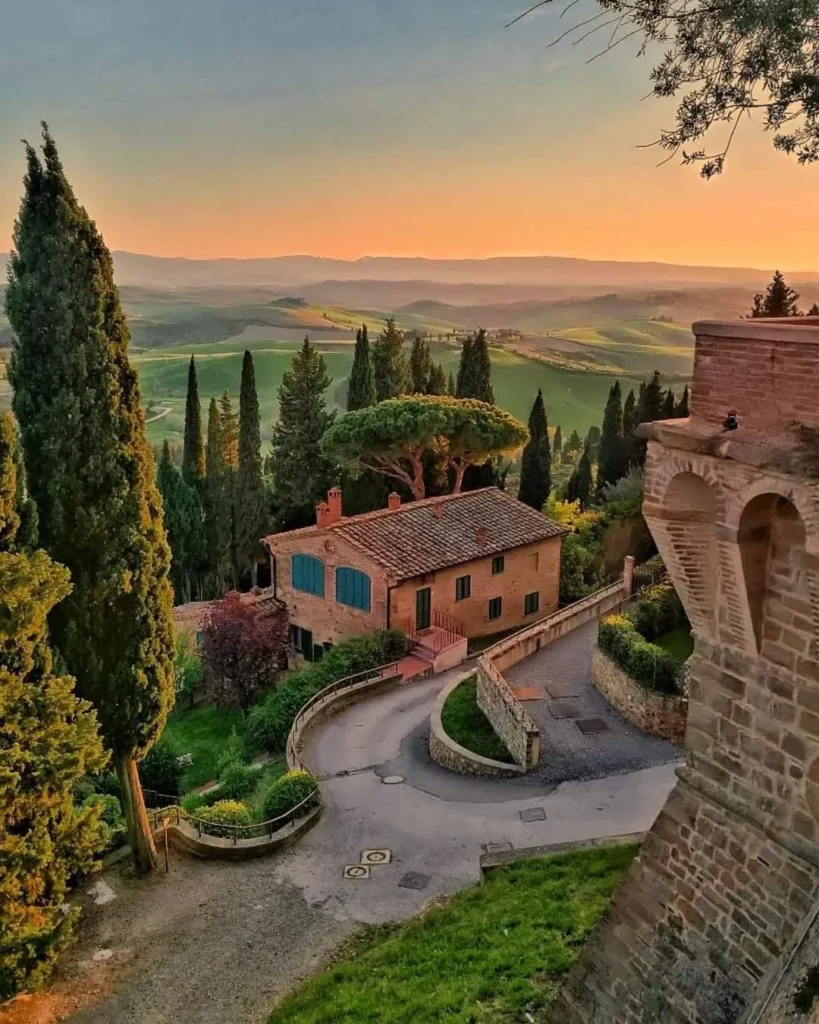 Tuscan-Dream-Vacations-Countryside