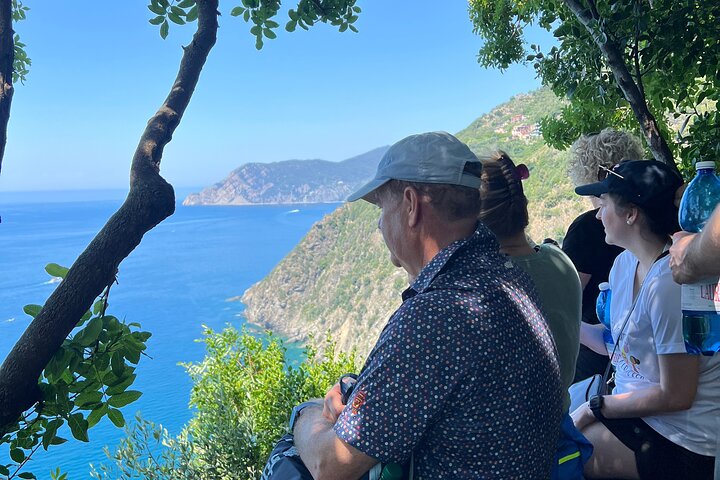 cinque-terre-hiking